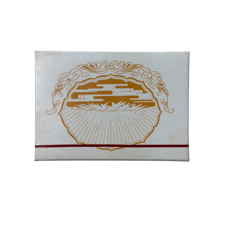 Pacchetto di Sigarette Asiatiche Vintage con Fascetta Originale | Tabacchi da Collezione